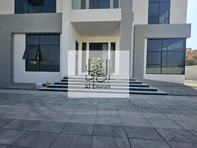 للبيع فيلا في منطقة الحوشي إمارة الشارقة