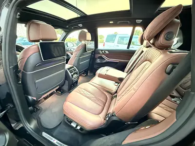 2022 BMW X7 — миниатюра 10