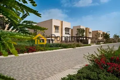 منزل تاون هاوس واسع من 3 غرف نوم | قطعة أرض كبيرة | 1% شهريًا | كريستال لاجونز