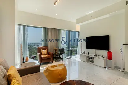 Close to Metro 1 Bedroom at Central Park Towers, DIFC