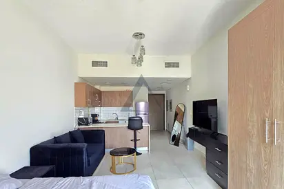 Modern Living | Fully Furnished | Vacant