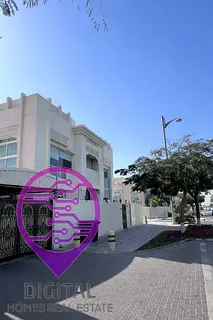 Prime Commercial Villa for Rent | Main Road Exposure | Strategic Location in Jumeirah 1