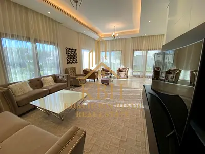 A luxurious lifestyle begins here: 5 master bedroom villa, optional swimming pool, strategic location close to all services and shopping centers