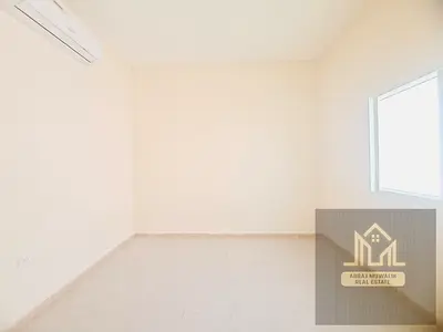 WEEKEND HOT OFFER \\ FAMILY ROOM\\ NEARBY SCHOOL ZONE \\   FAMILY AREA \\ 0PEN PARKING