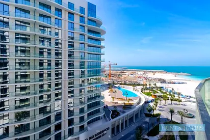 High Floor One Bedroom for Rent Mina Al Arab - Central 1 - Sea View