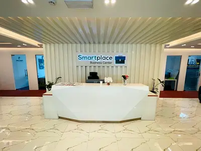 مفروش بالكامل / مع عقد إيجار / بالقرب من محطة مترو مول الإمارات / مكاتب جديدة