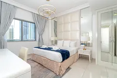 Luxury 1 bedroom apartment comes with spectacular views of Burj Khalifa.
