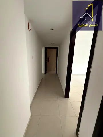 شقة للبيع بموقع مميز على قناة القصباء – الشارقة