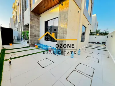 Luxurious 4 Bedrooms Villa\*For Sale in Hoshi
