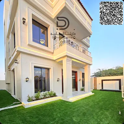 Luxury & Spacious 5+Maid Villa Near Main Road