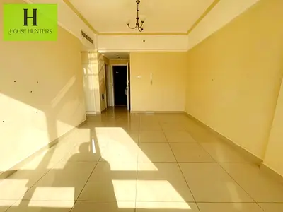 Lavish 1 Bedroom Vacant Parking Free With 2 Full Washroom’s