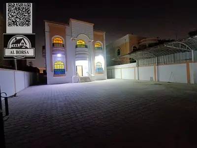 للبيع فيلا في الروضه3 بعجمان 5 غرف ومجلس وصاله مع غرفة خادمه وحوش واسع