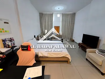 استديو مميز للإيجار الشهري في الممشى – الشارقة  باركينج جيم مسبح فري ايجار 4500 شامل انترنت فقط.  تامين 1000