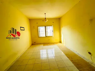 FRONT OF METRO STUDIO AVAILABLE ONLY FOR FAMILY.!!