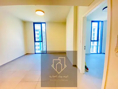 غرفه وصاله للبيع بالشارقة تاور سولو2ايست فليج