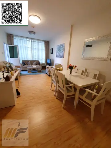شقة غرفة وصالة فاخرة في الأورينت تاور في عجمان بتصميم عصري ومساحة مريحة وموقع مميز يوفر أسلوب حياة هادئ وفاخر مع كافة الخدمات اليومية