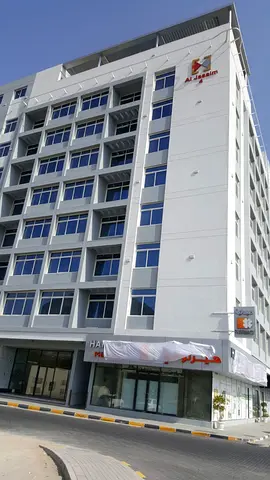 Shop for rent 1400 Sqft main road facing with road side parking