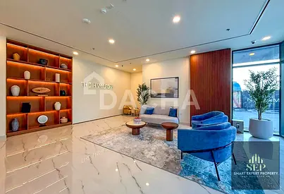 Bright Corner 2BR | Vacant Now | Prime Community