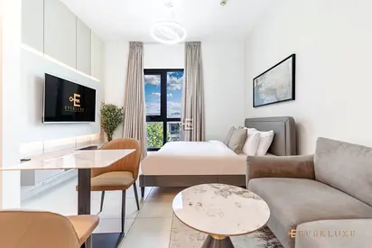 Chic Studio with Great Amenities