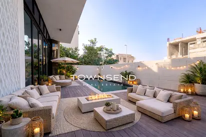 Single Row | Outdoor Kitchen | Private Pool