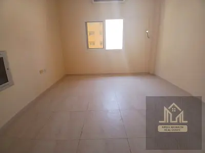 Ready to move apartment available prime location for family