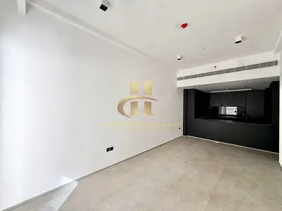 Private Jacuzzi | Spacious Layout | Vacant