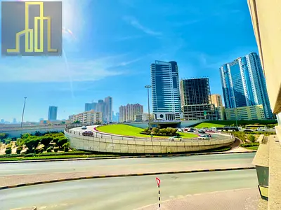 Bright & Spacious Apartment – Al wahda -|| Close city center