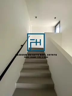 5 bedrooms forest villa for rent.