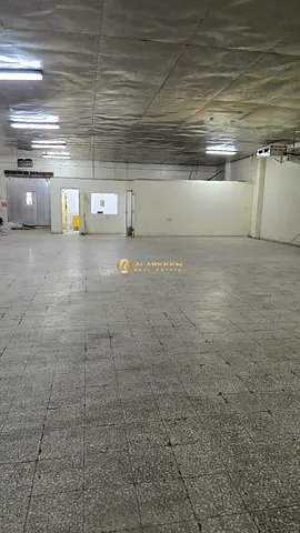 Three entrance / With offices / prime location/ view today