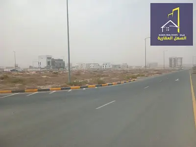 للبيع ارض بمنطقة تلال زاوية علي شارعين عام97 و شارع 36 فرصة استثمارية