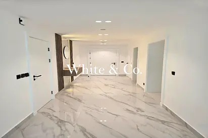 Exclusive | Renovated Unit | Park View