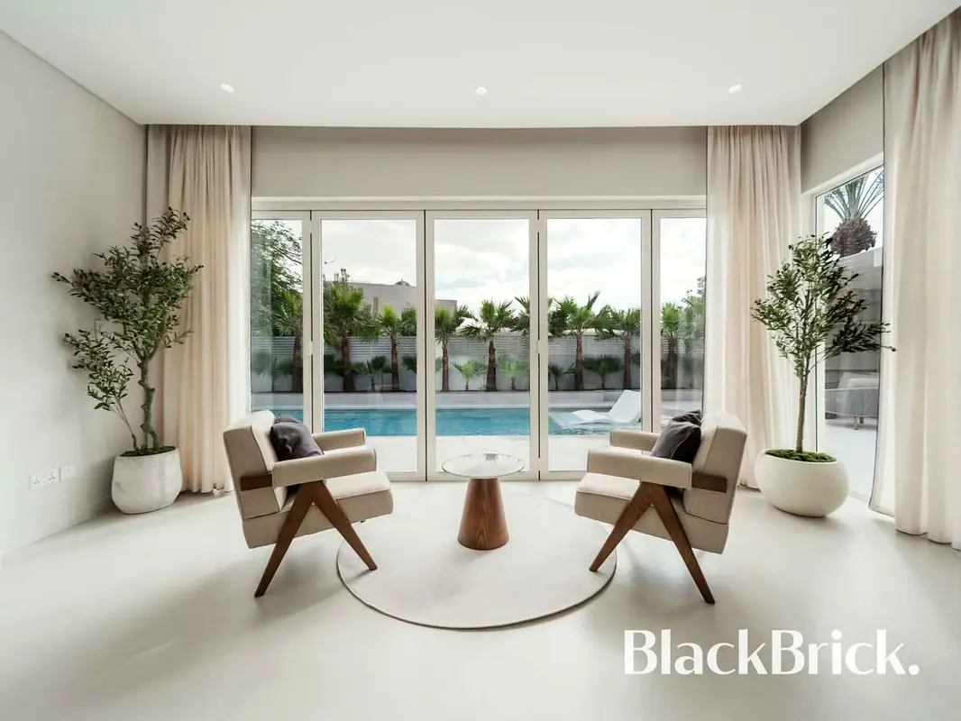 5 Ensuite Bed | Turnkey Resort Living in Saheel