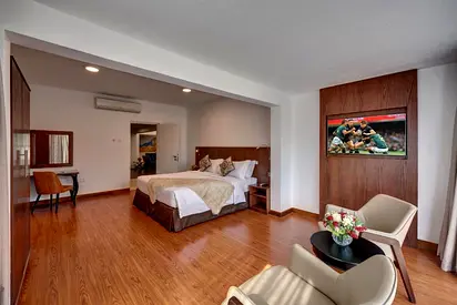 Spacious 4 Bedroom Villa | Fully Furnished | Close To MOE | All Bills Included