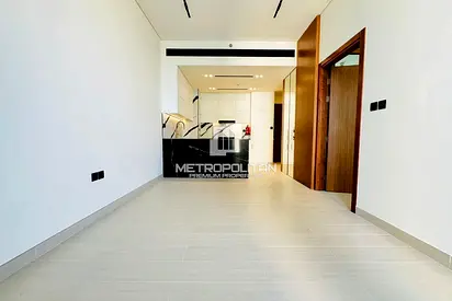 Brand New | Elegant | Prime Location | Canal View