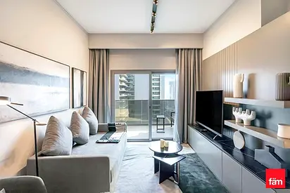 Study Room| Walking Distance Dubai Mall | Tenanted