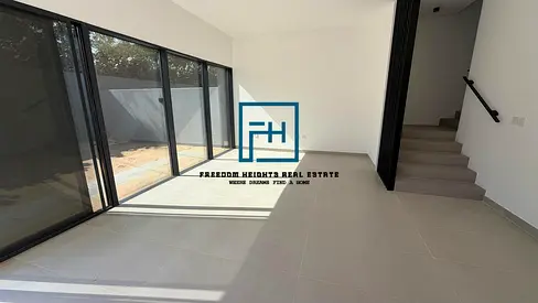 Corner unit/ 3 bedrooms( 1 master)/ for rent / Kaya,Masar