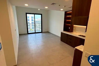 Pool View | Spacious | Available 1st April