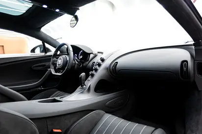 صورة 12 لـ 2023 Bugatti CHIRON