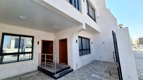 Central air conditioning included - Own a villa in Al Alia area, ground floor and first floor + roof - Distinguished location and very large spaces -