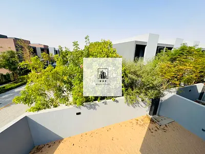 Spacious, luxurious all master three bedroom townhouse in Massar community