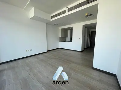 Luxurious 1-Bedroom Apartment in Hameni Tower | Panoramic Dubai Views &amp; Huge Balcony