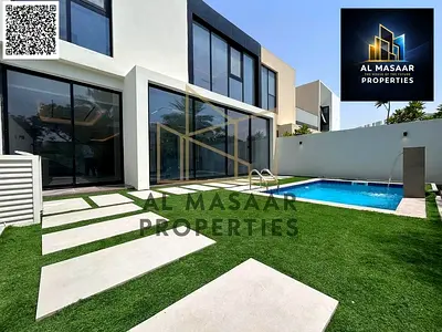 Luxury villa with 4 master bedrooms and a swimming pool. Fully smart home system. Price includes electricity, water, and air conditioning. Freehold ow