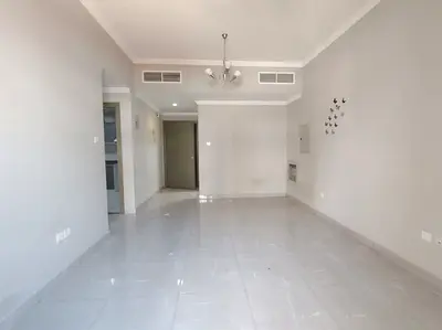 Lxury and Like Brand new apartment with balcony with master room out sid jada
