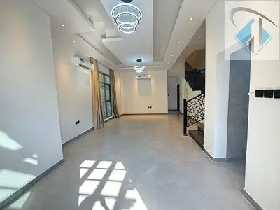 بسعر وموقع مميز للبيع فيلا 4 غرف نوم شامل الكهرباء والمياة والمكيفات بقسط شهرى 5500 درهم