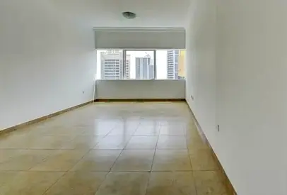 VACANT! Many Options! Perfect Layout!