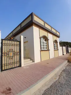 2BHK UNFURNISHED With MAIDS ROOM (3BHK) - FOR FAMILY