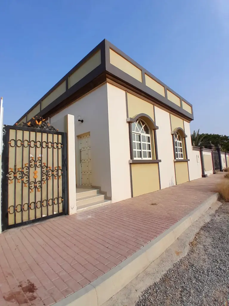 2BHK UNFURNISHED With MAIDS ROOM (3BHK) - FOR FAMILY