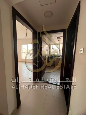 فرصة ذهبية للإيجار في الشارقة – شقة غرفة وصالة بمنطقة التعاون الممزر موقع استراتيجي قريب من دبي بسعر مميز وتسهيلات دفع تصل إلى 6 دفعات