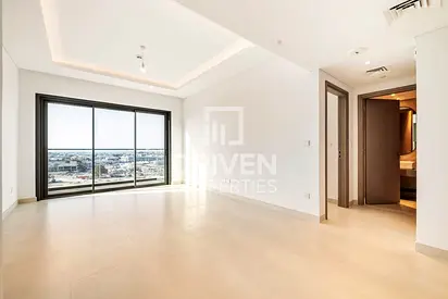 Prime Location | High Floor Apt with Sunset View