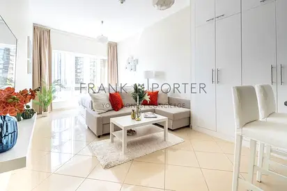 Bright Studio in JLT with Relaxing Lake Views | Ideal for Mid - Term Rental, Monthly & Weekely Stays | All Bills Inclusive
